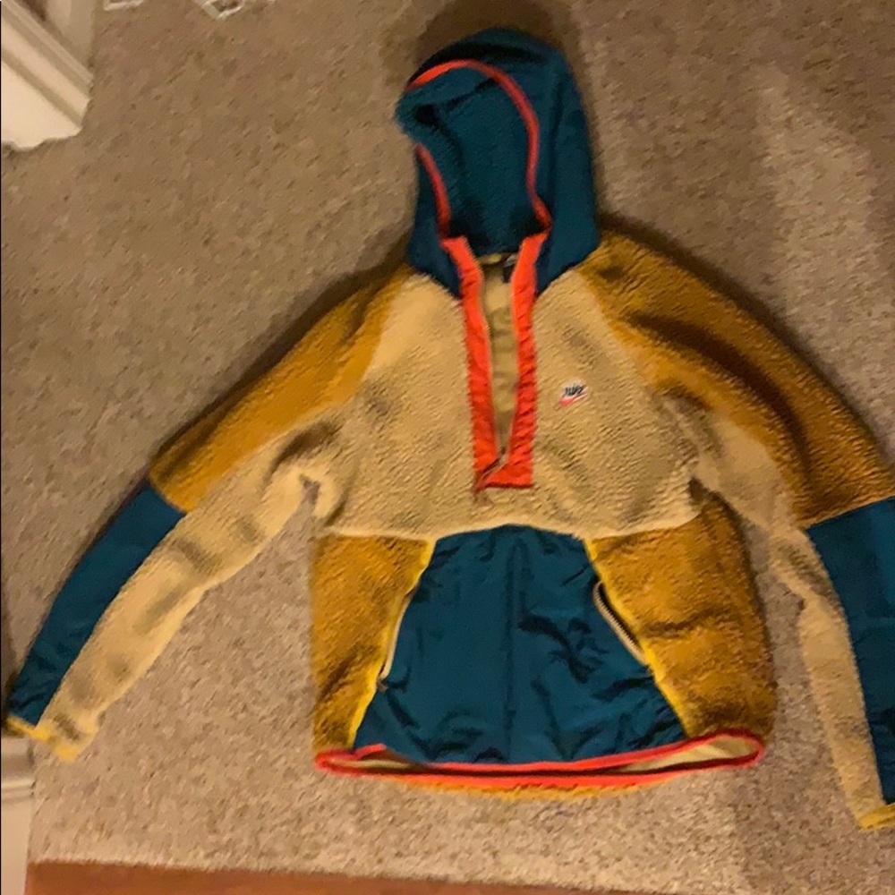 Nike sweater